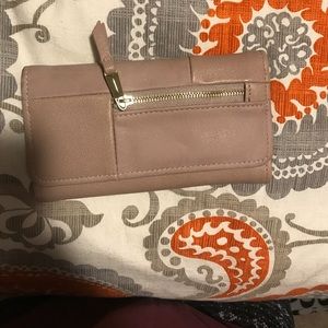 Jessica Simpson wallet